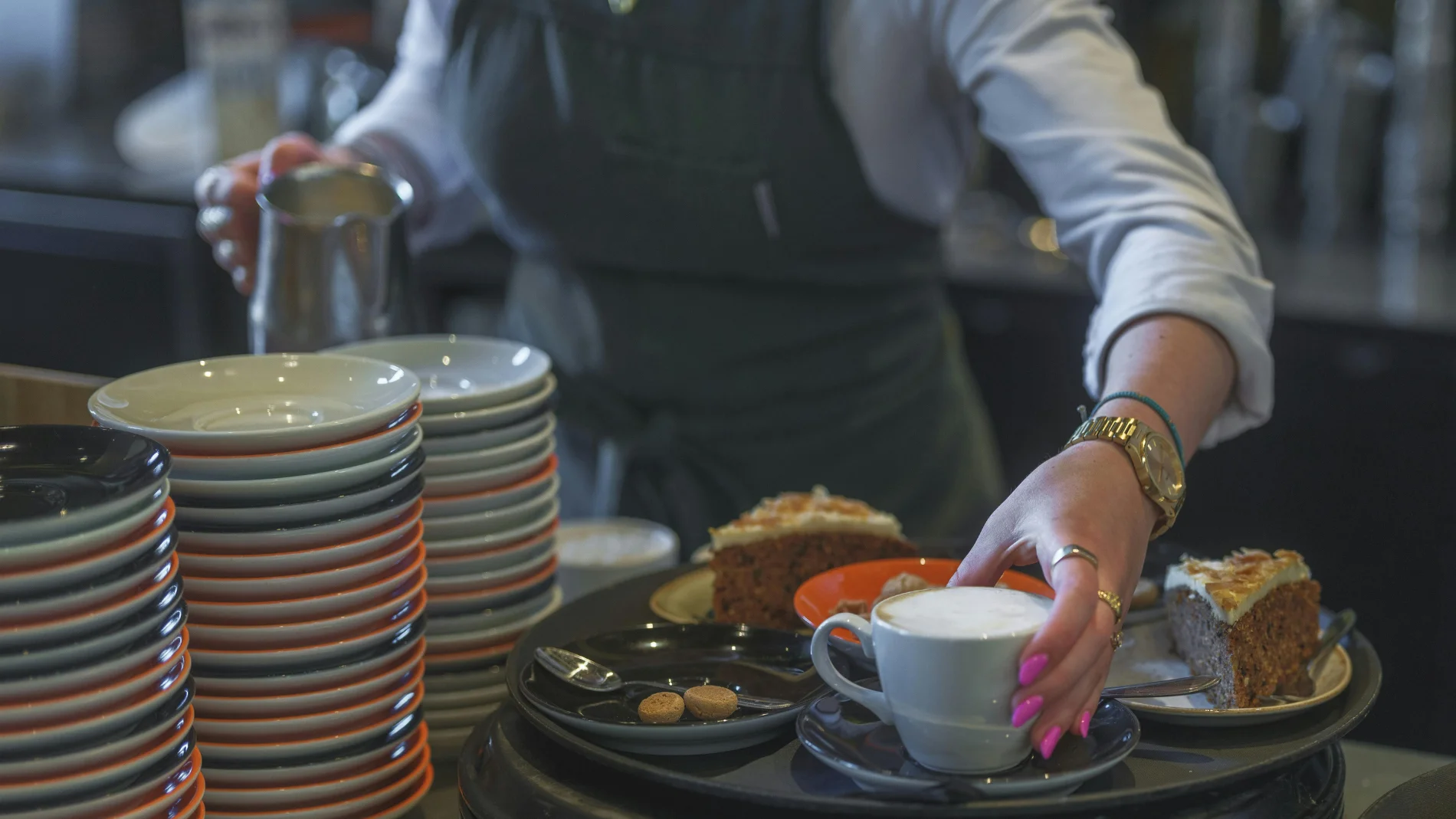 La justicia valida el despido de una camarera que robó casi 1.000 euros en efectivo del local en el que trabajaba