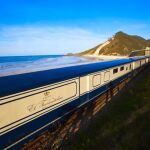 El viaje en tren más bonito del mundo (y está en España): ruta, fechas y cómo reservar