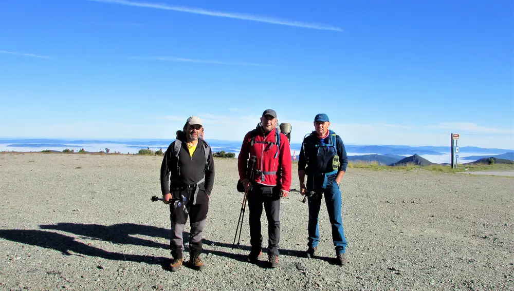 Un montañero leonés culmina el primer recorrido por la Cordillera Cantábrica de extremo a extremo, junto a otro aficionado de Lugo
