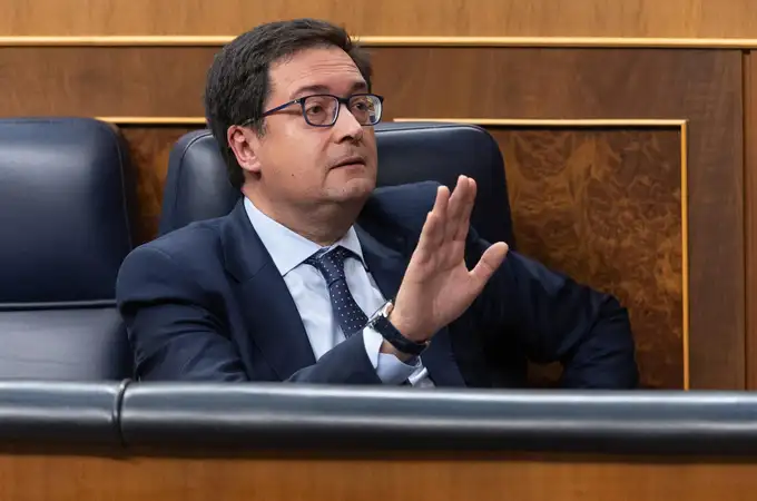 Gobierno y sindicatos se reúnen este lunes para cerrar la subida salarial de los funcionarios hasta 2028 Gobierno y sindicatos se reúnen este lunes para cerrar la subida salarial de los funcionarios hasta 2028