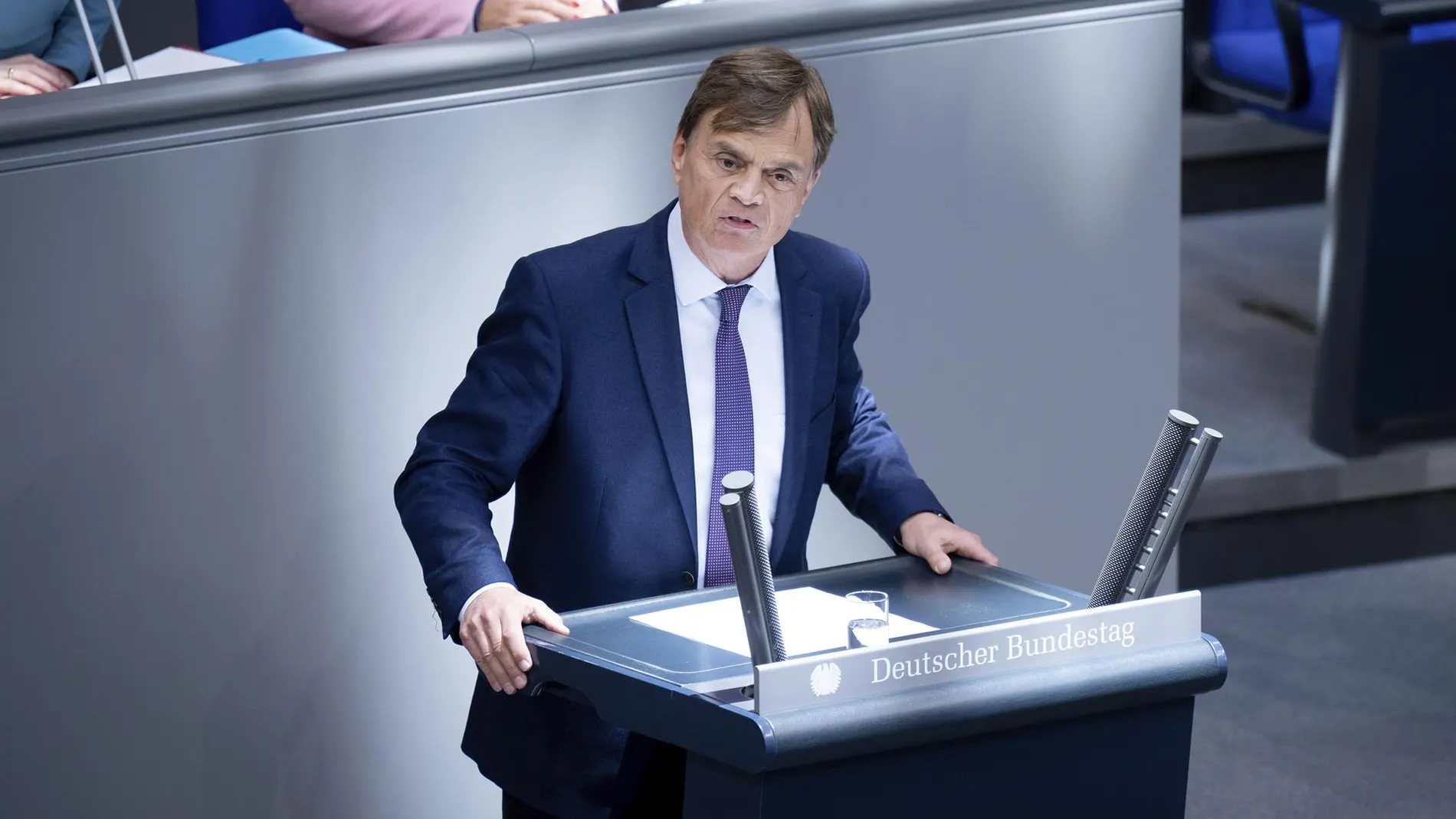 Alemania.- Incendiado un coche del portavoz parlamentario del partido ultraderechista Alternativa para Alemania