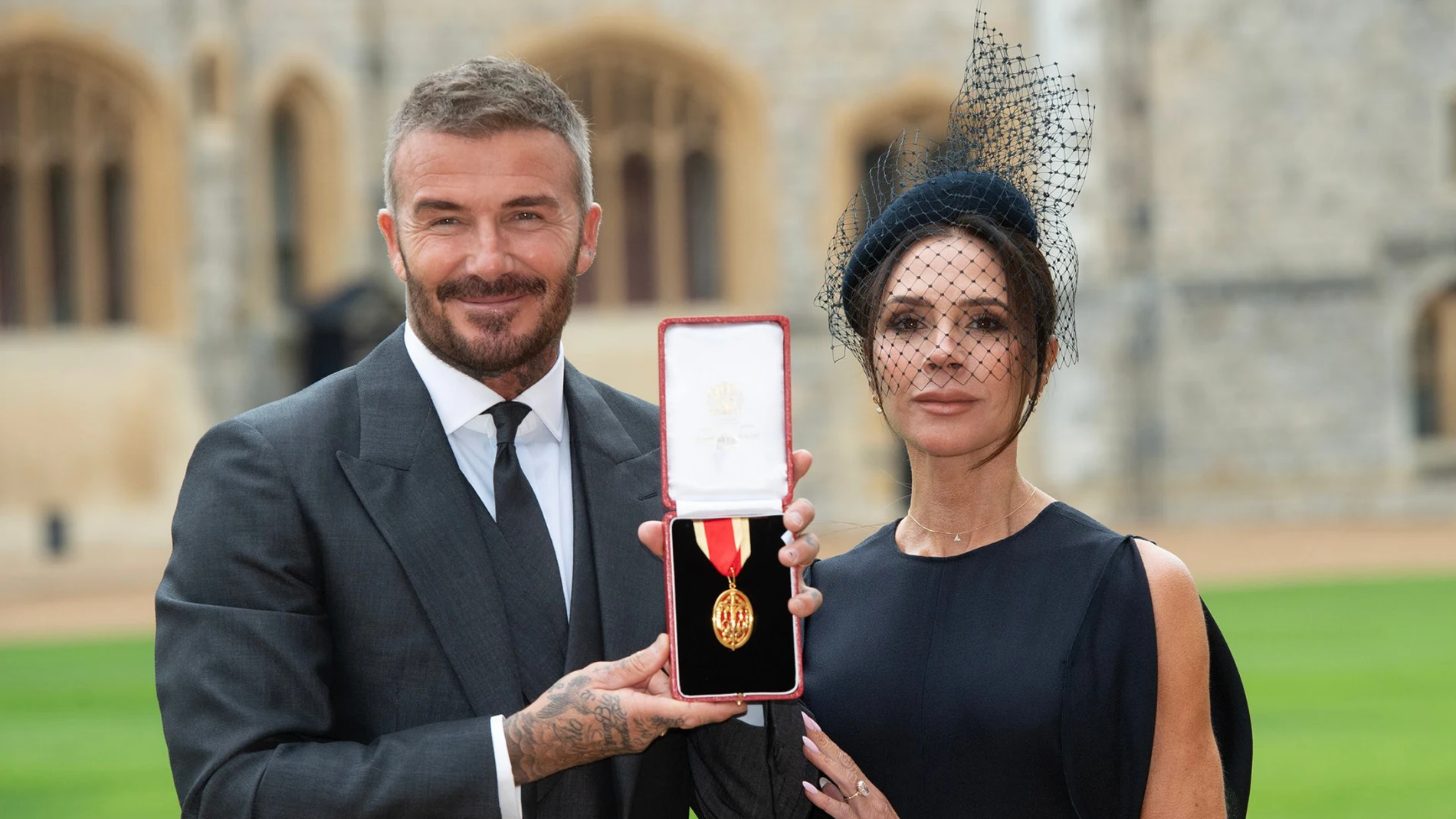 David Beckham, nombrado caballero por el rey Carlos III