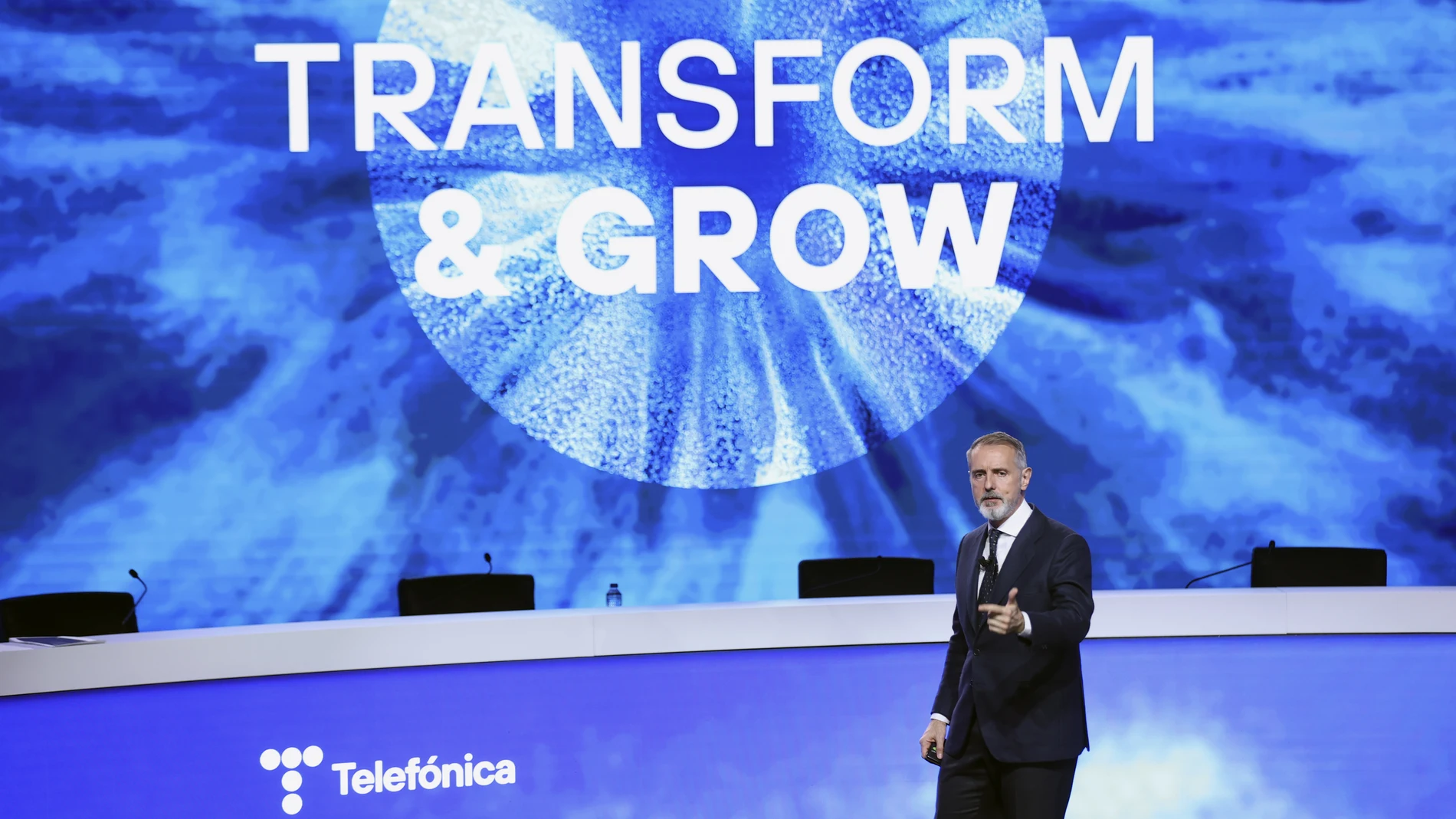 MADRID, 04/11/2025.- El presidente de Telefónica, Marc Murtra, durante la rueda de prensa para la presentación de resultados este martes, en Madrid. EFE/ Víctor Lerena