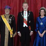 Los Reyes ofrecen una cena de gala en honor al Sultán de Omán