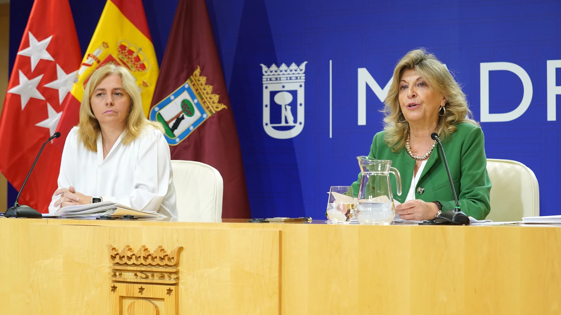 (Foto de ARCHIVO) Engracia Hidalgo detalla información sobre las ordenanzas fiscales, en presencia de Inma Sanz, en la rueda de prensa posterior a la Junta de Gobierno REMITIDA / HANDOUT por AYUNTAMIENTO DE MADRID Fotografía remitida a medios de comunicación exclusivamente para ilustrar la noticia a la que hace referencia la imagen, y citando la procedencia de la imagen en la firma 01/01/1970