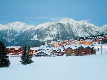 Cada vez son más los turistas españoles que apuestan por esquiar en Francia Cada vez son más los turistas españoles que apuestan por esquiar en Francia