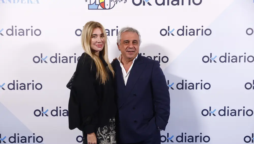 10 Aniversario de Ok Diario. Andrés Navarro y su esposa.