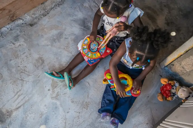 100 mil pisos para jugar y mejorar la vida de miles de personas 100 mil pisos para jugar y mejorar la vida de miles de personas