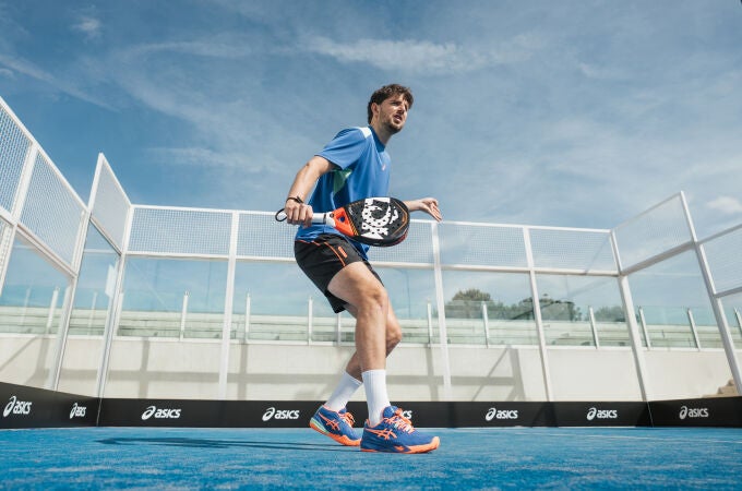 Jugar con las ASICS Resolution X de Mike Yanguas me recordó que el equilibrio también cuenta en el pádel