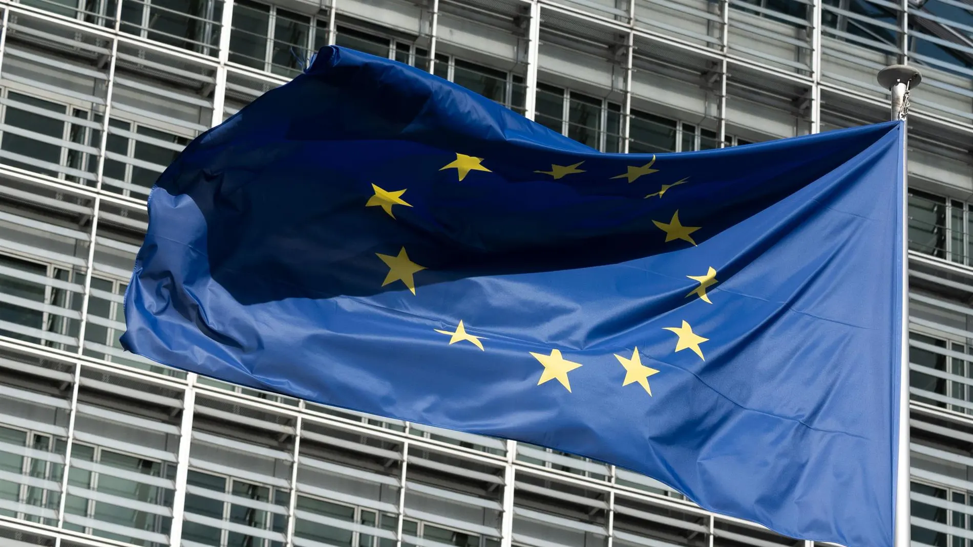 UE.- Bruselas evita atribuir incidentes con drones en Bélgica y Suecia pero alerta de la "guerra híbrida" contra Europa