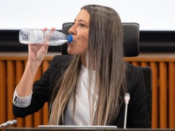 La portavoz de Junts en el Congreso, Miriam Nogueras, durante una rueda de prensa para valorar la legislatura, en el Congreso de los Diputados, a 6 de noviembre de 2025, en Madrid (Espa&ntilde;a).