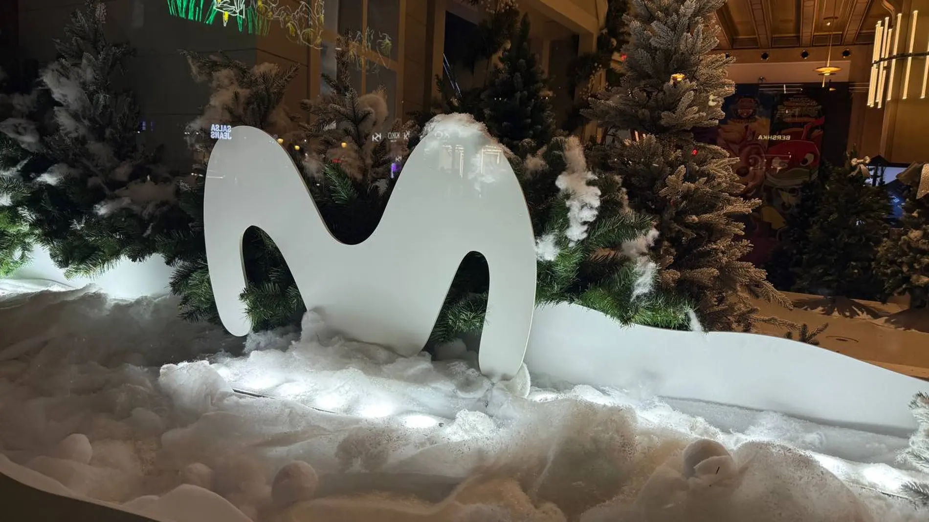 Movistar reduce el precio de sus tarifas de fibra