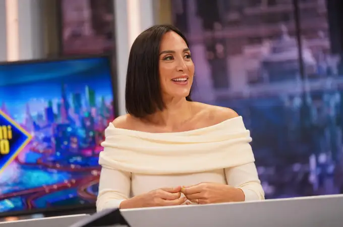 Nos vamos directas a Zara para copiarle el jersey de punto de Tamara Falcó: palabra de honor y muy favorecedor Nos vamos directas a Zara para copiarle el jersey de punto de Tamara Falcó: palabra de honor y muy favorecedor