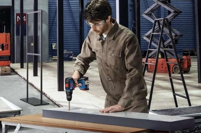 Bosch Professional 18V baja de precio y viene con 2 baterías de larga duración: uno de los mejores taladros del mercado, ahora al 40%