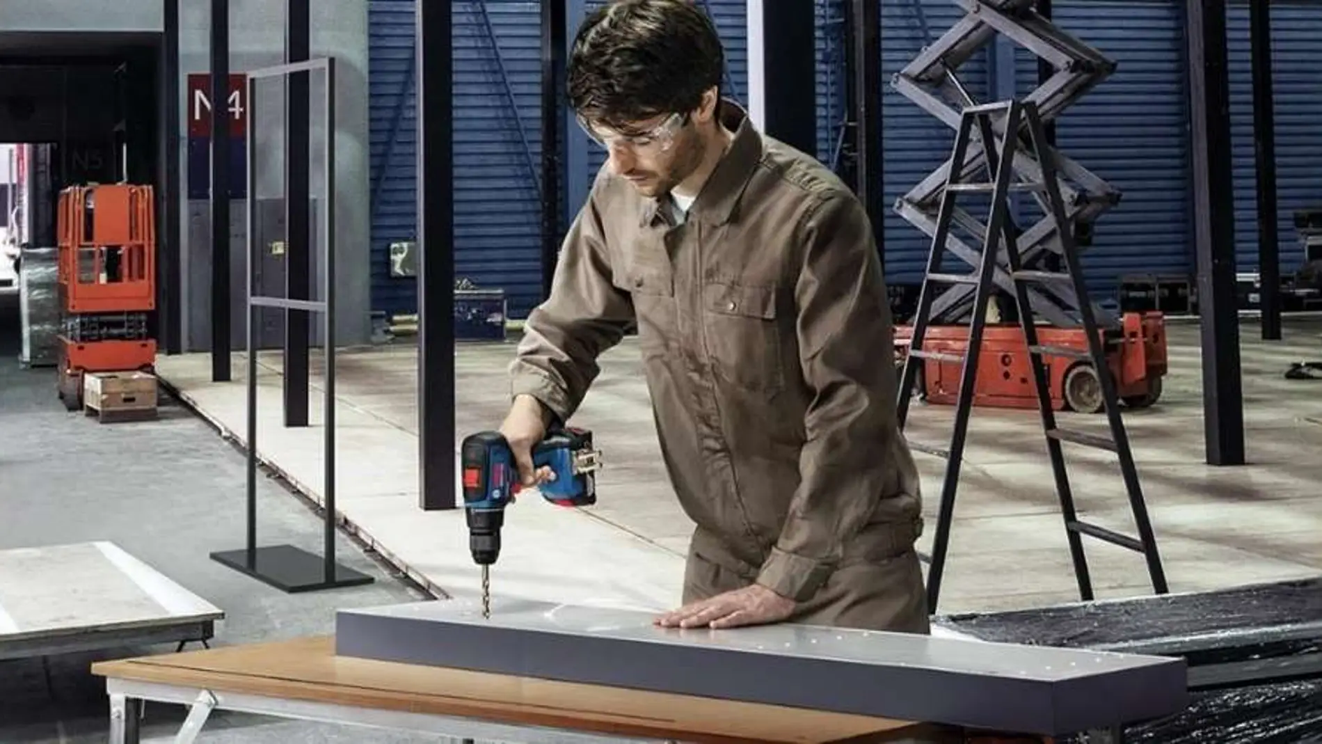 Taladro percutor a batería