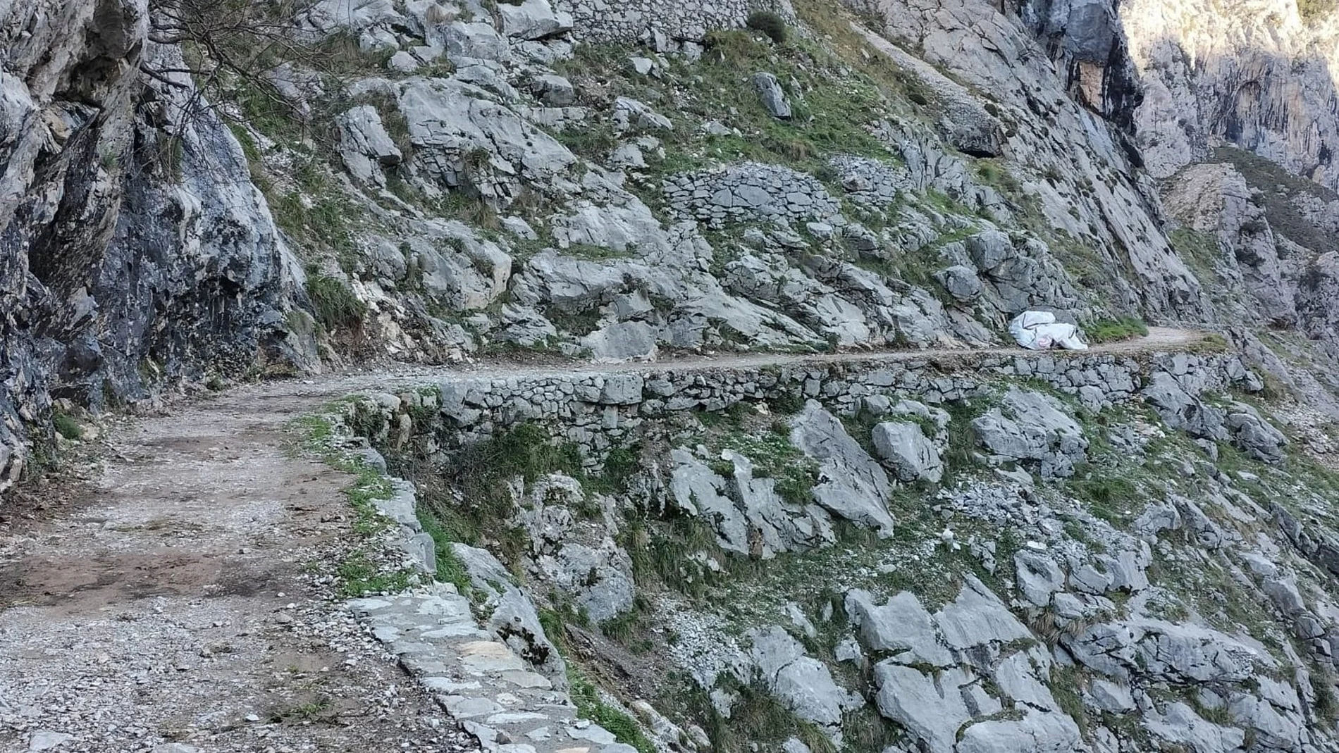 Reabierto el paso al itinerario completo de la Ruta del Cares