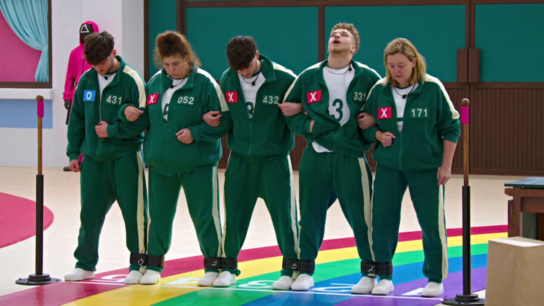 Cinco concursantes de la temporada 2 de 'El juego del calamar: El desafío', entre ellos los hermanos Gibson