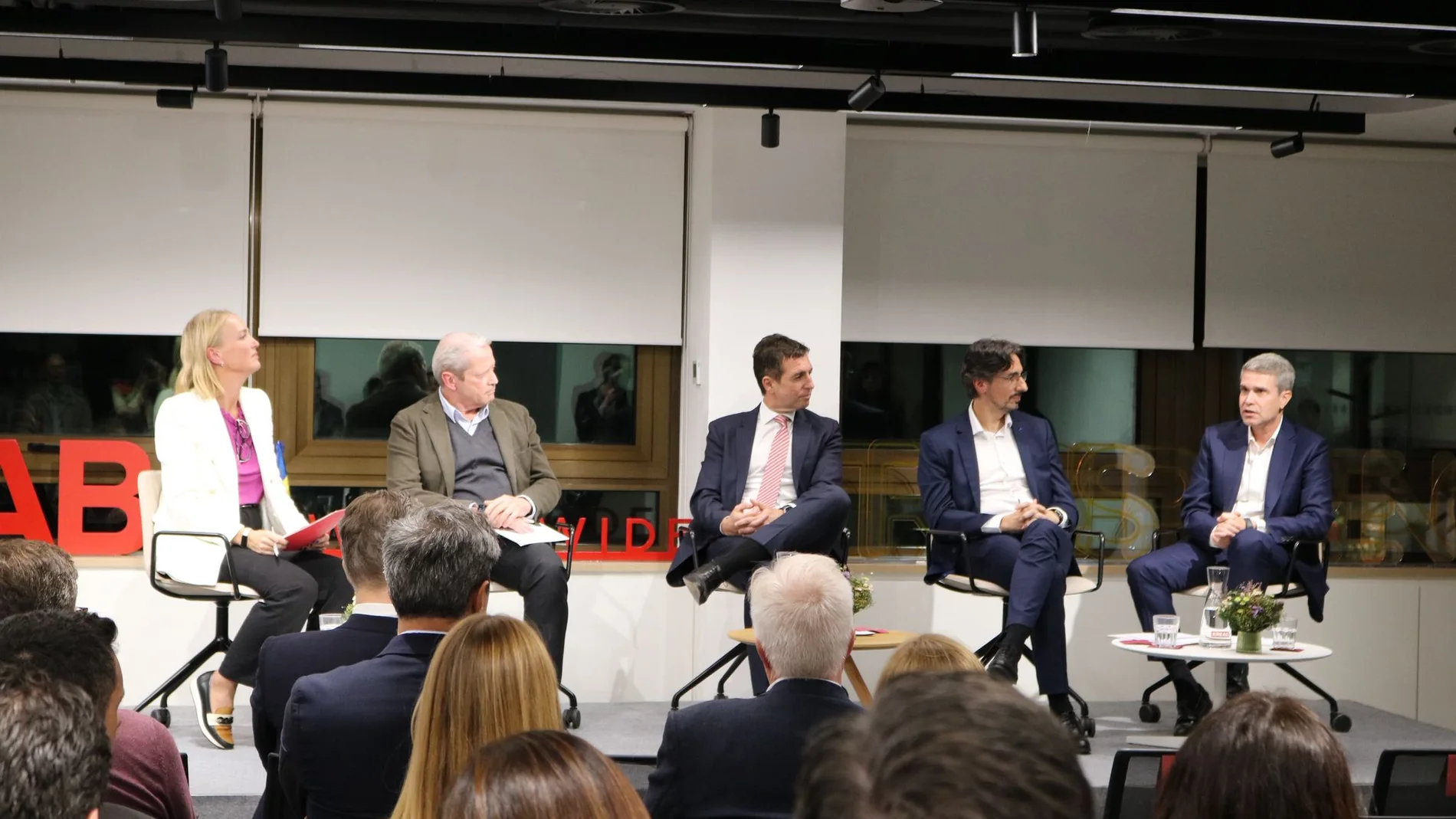 Foro con Volvo, Loomis, Securitas y Philip Morris