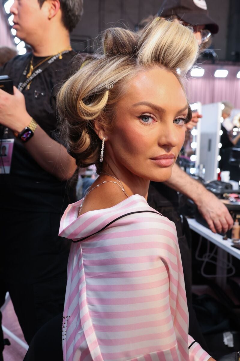 Preparación de la piel de los ángeles de Victoria's Secret.