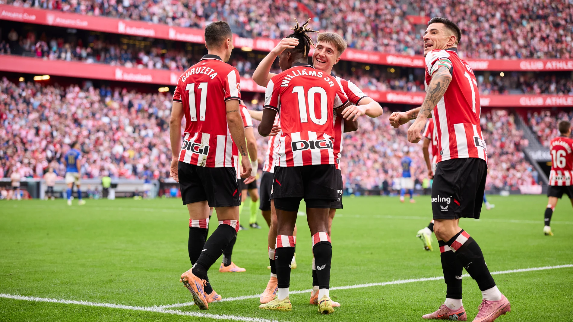 Nico Williams of Athletic Club celebrates after scoring the team's first goal during the LaLiga EA Sports match between Athletic Club and Real Oviedo at San Mames on November 9, 2025, in Bilbao, Spain. AFP7 09/11/2025 ONLY FOR USE IN SPAIN