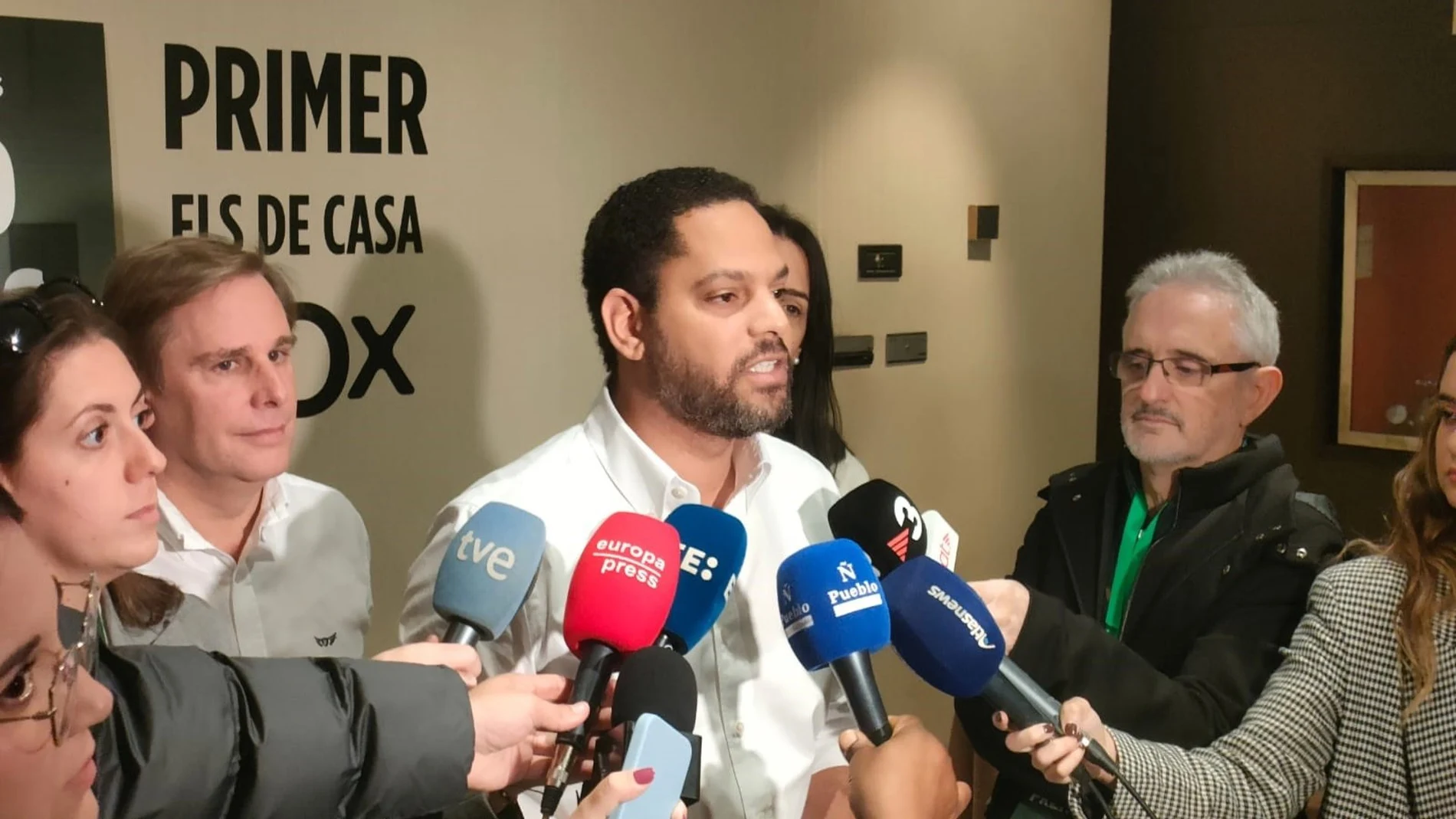 Garriga (Vox) ve al PP dispuesto a "poner el interés de los valencianos en el centro"