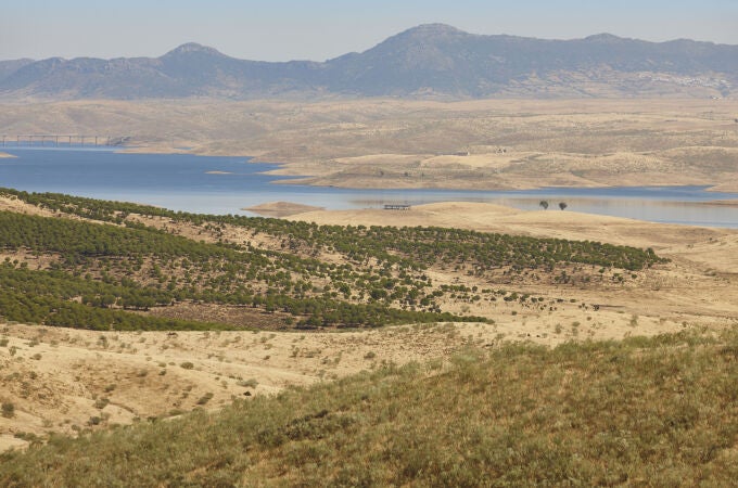 El embalse de la Serena, en Badajoz, es la extensión de agua dulce de mayor superficie de España y la tercera de Europa El embalse de la Serena, en Badajoz, es la extensión de agua dulce de mayor superficie de España y la tercera de Europa