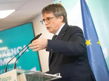 Puigdemont critica que la "maquinaria de propaganda socialista" busca señalar a Junts Puigdemont critica que la "maquinaria de propaganda socialista" busca señalar a Junts