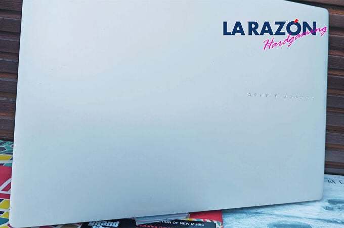 La Razon Hardgaming - ASUS Vivobook S 14 - Un portátil compacto con certificación militar que combina autonomía y rendimiento