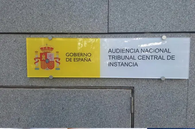Jueces piden la retirada de los nuevos carteles del Gobierno de los tribunales: Jueces piden la retirada de los nuevos carteles del Gobierno de los tribunales: