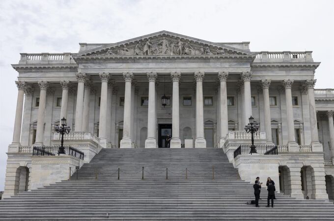 VÍDEO: Economía.- El Senado de EEUU llega a un acuerdo para terminar con el cierre de gobierno de 40 días