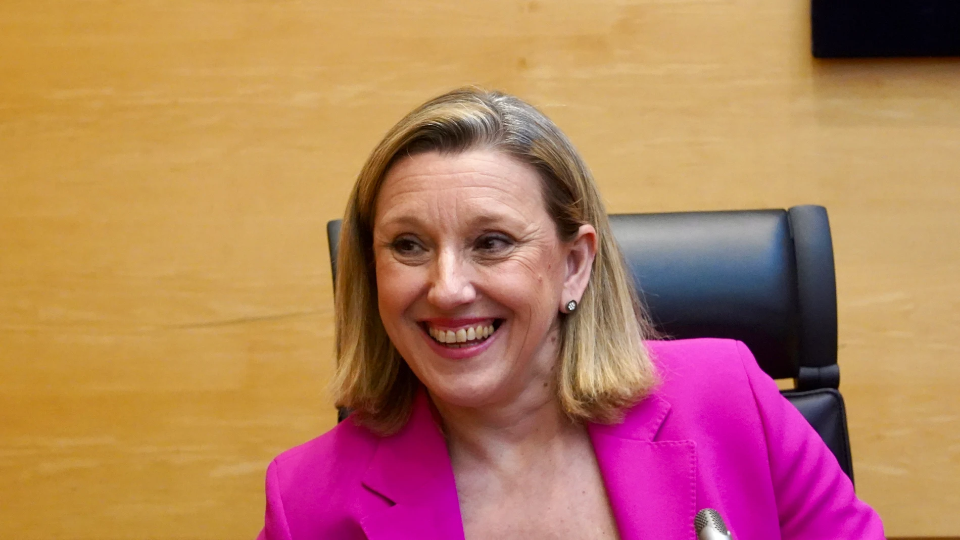 La consejera de Familia e Igualdad de Oportunidades, Isabel Blanco, comparece en las Cortes para informar sobre el proyecto de ley de Presupuestos Generales de la Comunidad para 2026, en lo relativo a su departamento