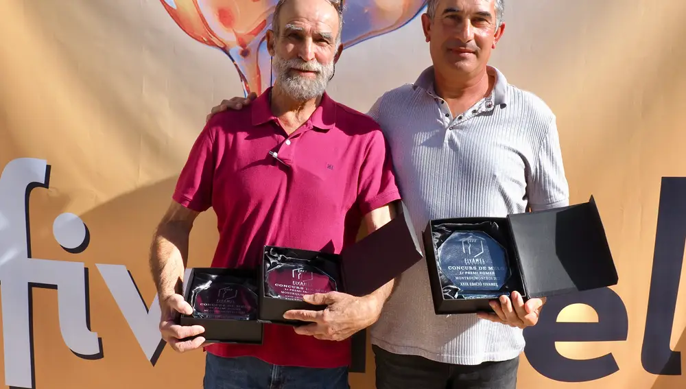 Pepe Briz y Salvador Díez, ganadores del concurso de mieles