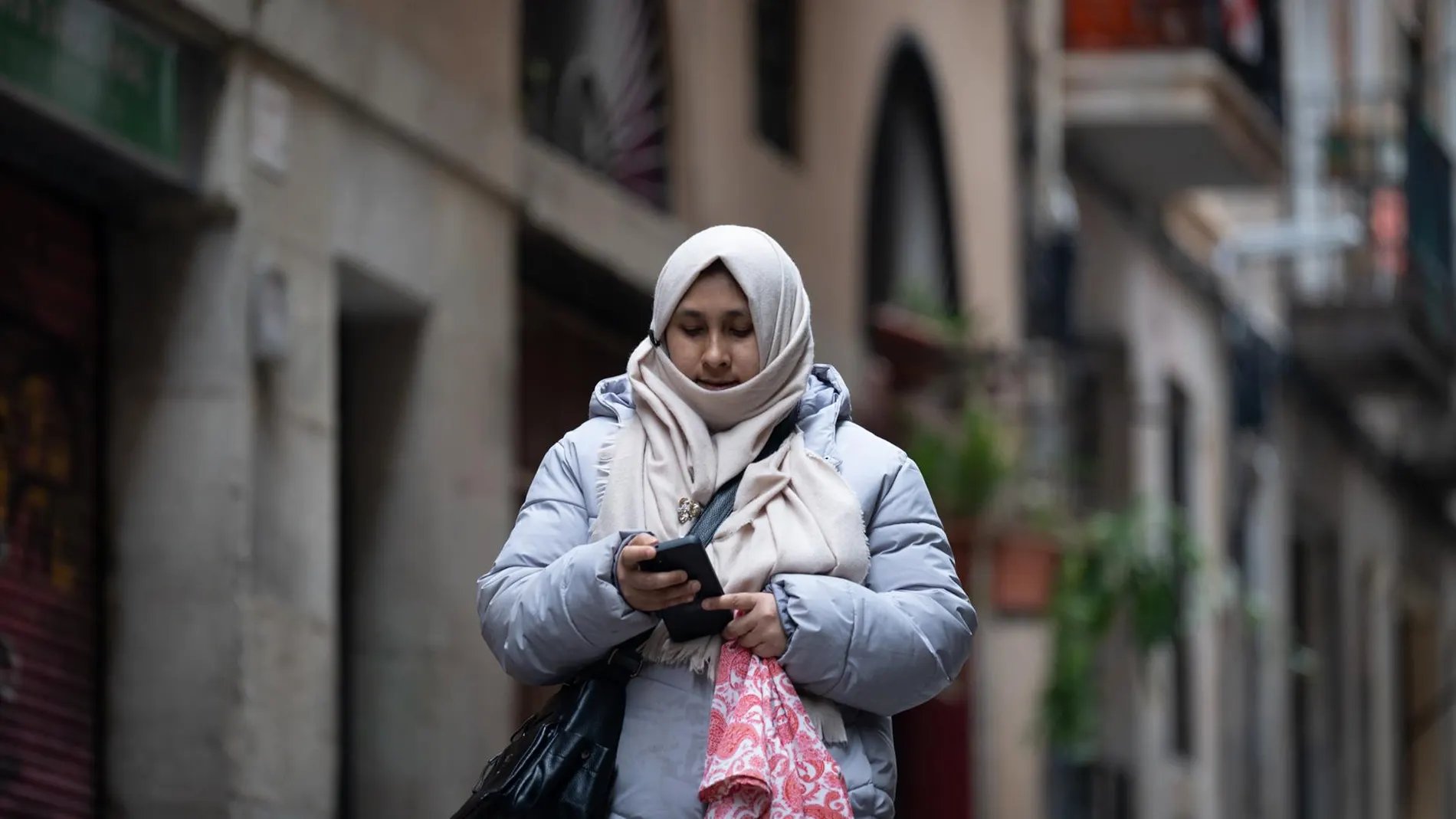 El PP y la izquierda tumban la propuesta de Vox de prohibir el velo islámico en los espacios públicos de Baleares