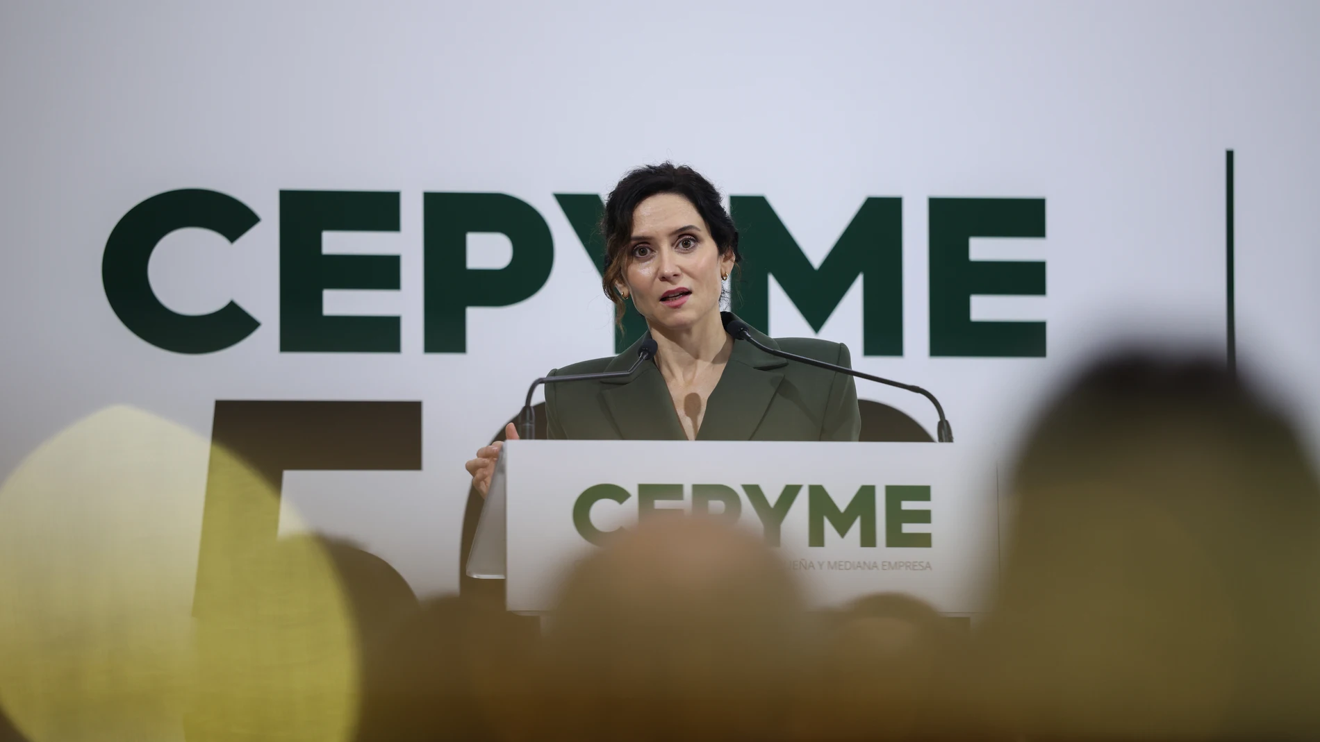 La presidenta de la Comunidad de Madrid, Isabel Díaz Ayuso, interviene durante la presentación de la IX edición de CEPYME500, en el Palacio de la Bolsa de Madrid, a 12 de noviembre de 2025, en Madrid (España). La novena edición de CEPYME500 reconoce a las 500 empresas españolas con mayor crecimiento empresarial, destacando su capacidad para generar empleo, valor, innovación y proyección internacional. 12 NOVIEMBRE 2025 Alejandro Martínez Vélez / Europa Press 12/11/2025