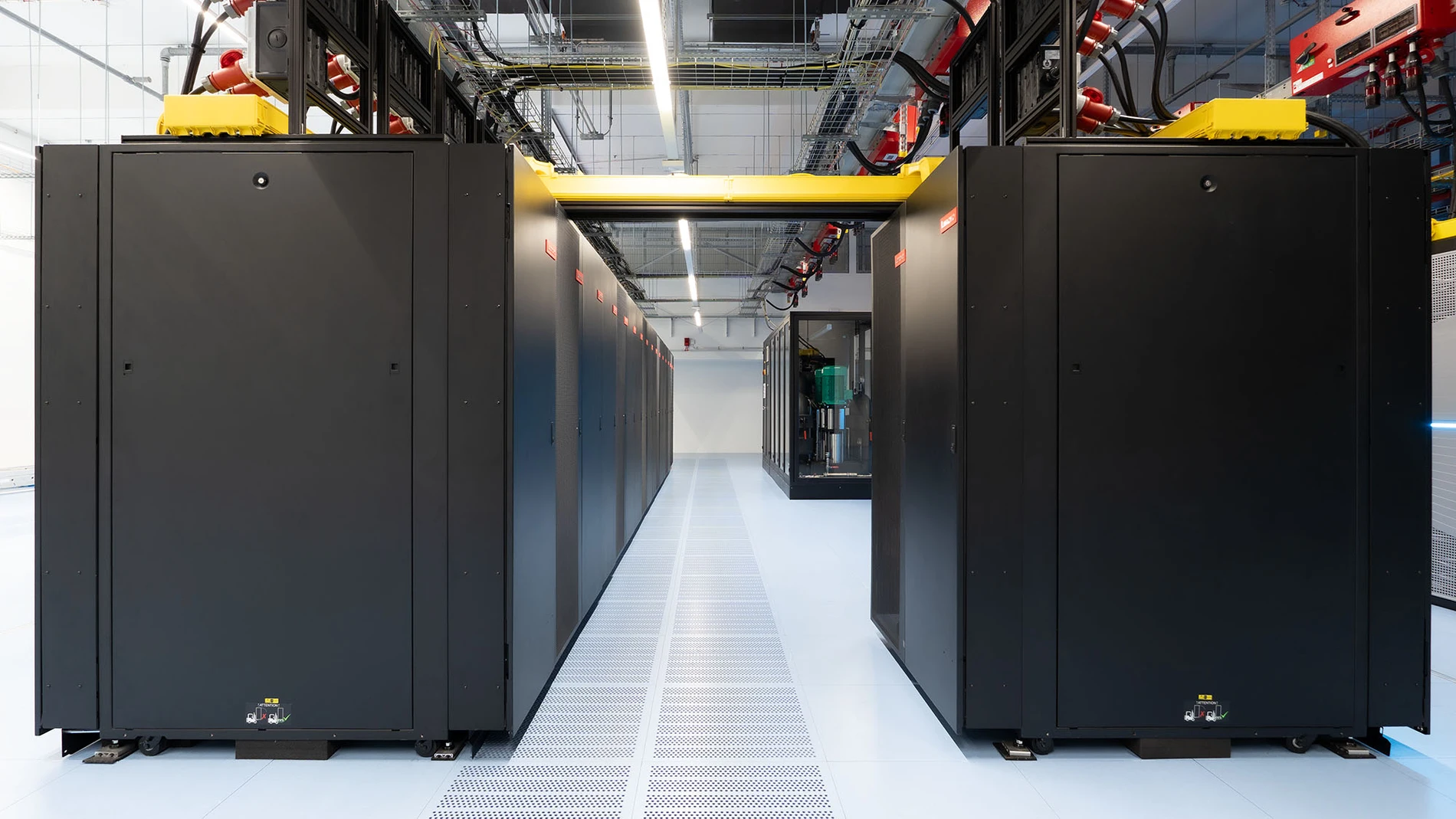 Un país europeo acaba de lanzar un superordenador futurista: es potente y tiene cero emisiones