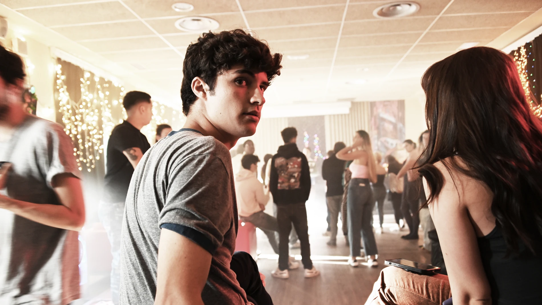 Biel Rossell: «‘Zoomers’ no es una serie que trate de entender a los jóvenes, los plasma»