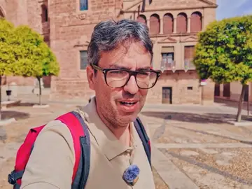 Lotería de Navidad: Así es "El Perolo", la administración de lotería más buscada de Murcia Lotería de Navidad: Así es "El Perolo", la administración de lotería más buscada de Murcia