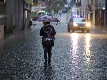 Canarias amanece entre achiques, desprendimientos y cortes eléctricos tras el impacto de Claudia Canarias amanece entre achiques, desprendimientos y cortes eléctricos tras el impacto de Claudia