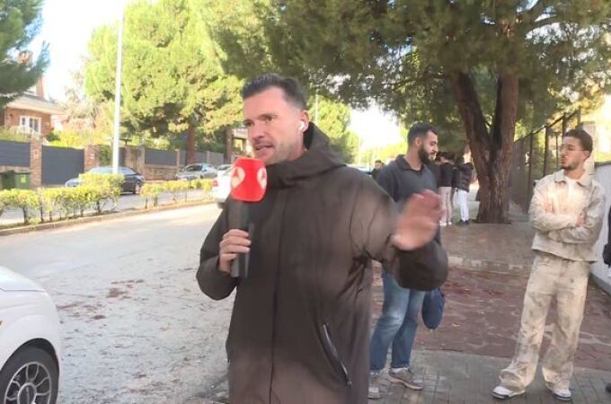 Javi Fuente durante el reportaje en 'Espejo Público' Javi Fuente durante el reportaje en 'Espejo Público'