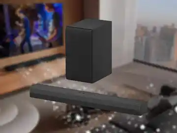 Junto a la barra de sonido LG S40T viene un subwoofer Junto a la barra de sonido LG S40T viene un subwoofer