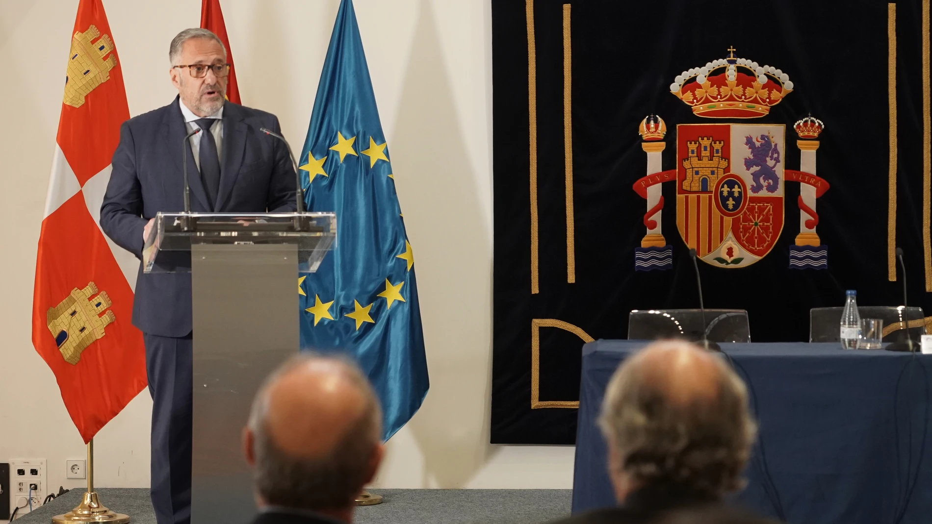 Carlos Pollán durante el seminario celebrado en las Cortes