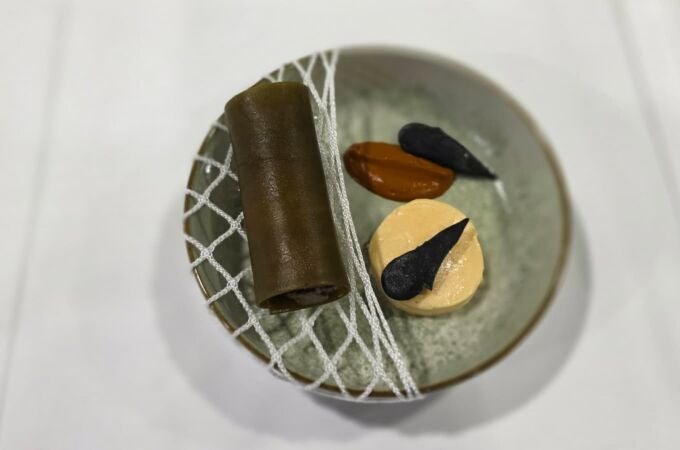 MURCIA.-Salvador Martínez y su dorada con salsa de caldero negro ganan el CreaMurcia de Gastronomía MURCIA.-Salvador Martínez y su dorada con salsa de caldero negro ganan el CreaMurcia de Gastronomía