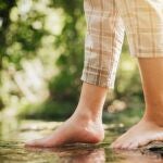 Los expertos en biomec&aacute;nica lo confirman: el barefoot mejora la fuerza y la coordinaci&oacute;n, y estas Saguaro son las m&aacute;s recomendadas.