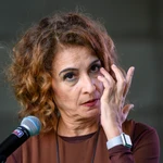 La vicepresidenta primera del Gobierno y ministra de Hacienda, María Jesús Montero, asiste a la XIX Feria Provincial de Mujeres Empresarias en Sevilla