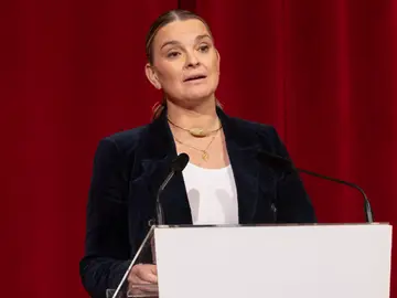 El presidente de la Generalitat , Salvador Illa se reúne con la presidenta balear Marga Prohens PALMA DE MALLORCA (ESPAÑA), 14/11/2025.- La presidenta del Govern balear, Marga Prohens tras su encuentro con el presidente de la Generalitat, Salvador Illa (no en la imagen) este viernes en Palma de Mallorca. EFE/ Cati Cladera