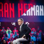 Jorge Javier Vázquez, serio en el plató de 'Gran Hermano 20' en una gala marcada por la incertidumbre