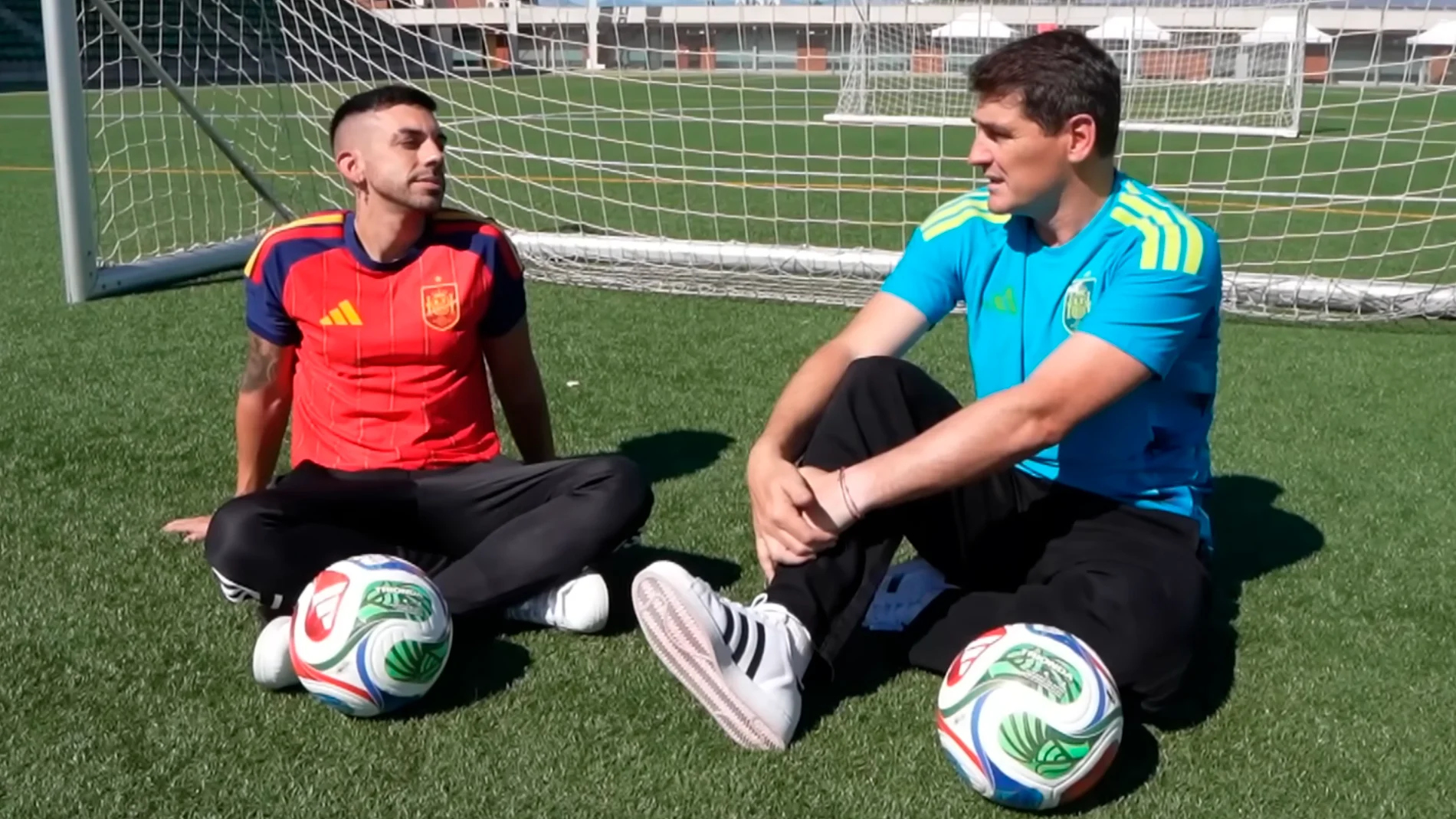 Casillas se moja sobre si es el mejor portero de la historia o no en una entrevista con DjMaRiiO