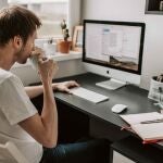 Ideal para teletrabajadores: este mini masajeador port&aacute;til promete relajar tus m&uacute;sculos en segundos