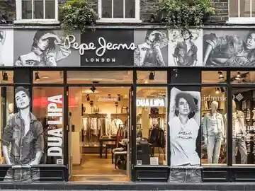 El básico que todo hombre necesita en su armario: la camiseta de Pepe Jeans más vendida y con rebaja del 54% Pepe Jeans Original Stretch N