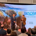 Javier Faúndez y Víctor López de Parte durante la presentación